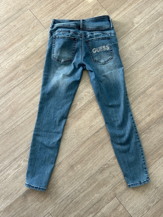Guess midrise sexy curvy Jeans - Picture 8 of 9